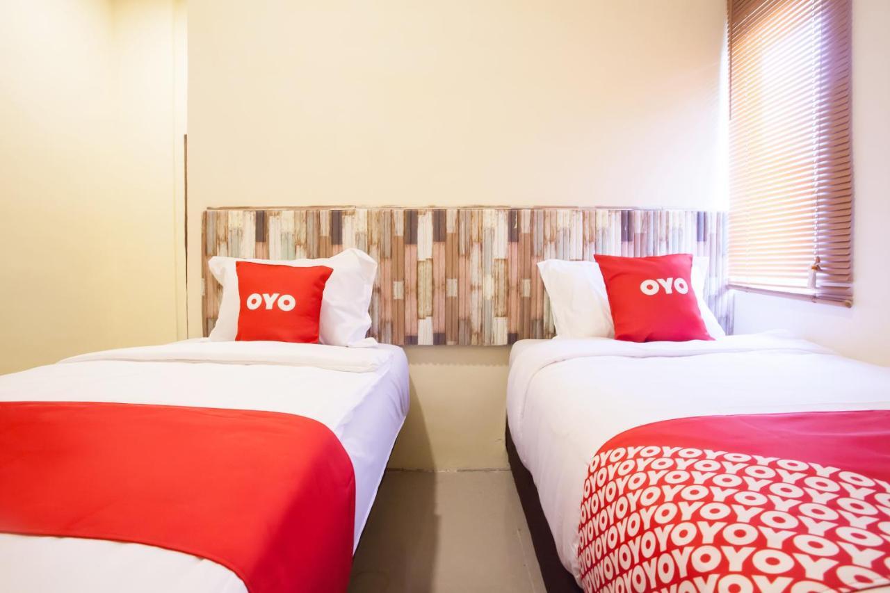 Oyo 2361 Hotel Winston Glugur Экстерьер фото