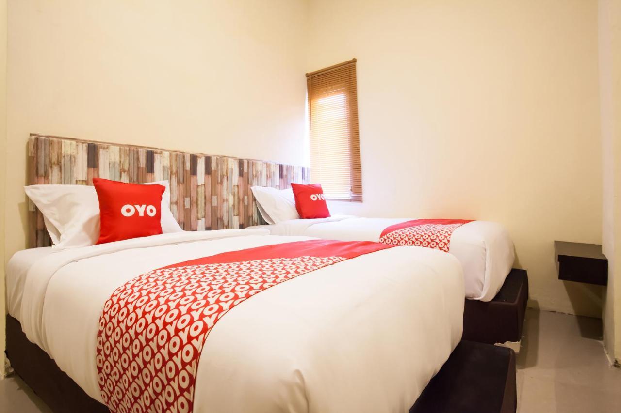 Oyo 2361 Hotel Winston Glugur Экстерьер фото
